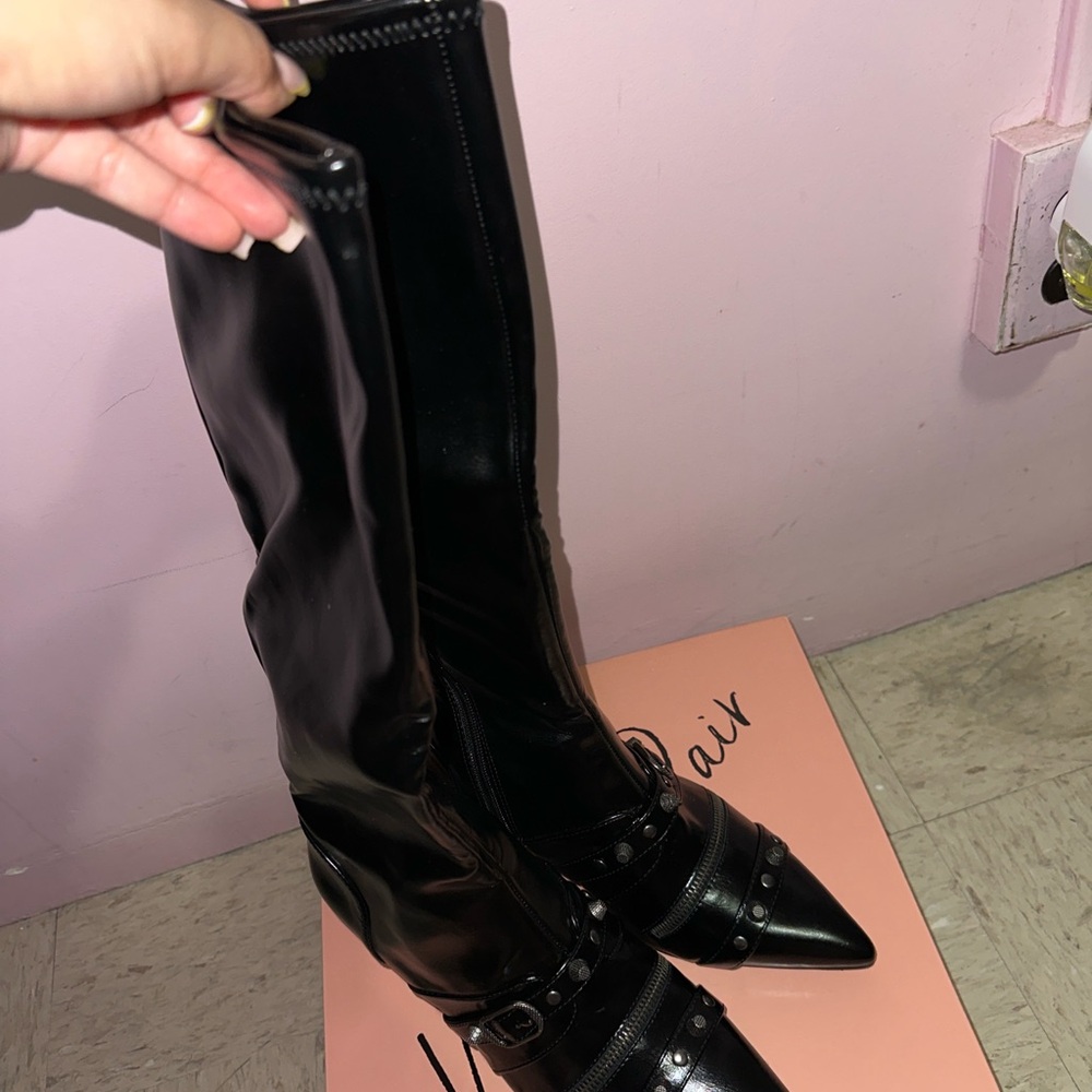 Wild Pair Black Heeled Boots with Pointed Toe
